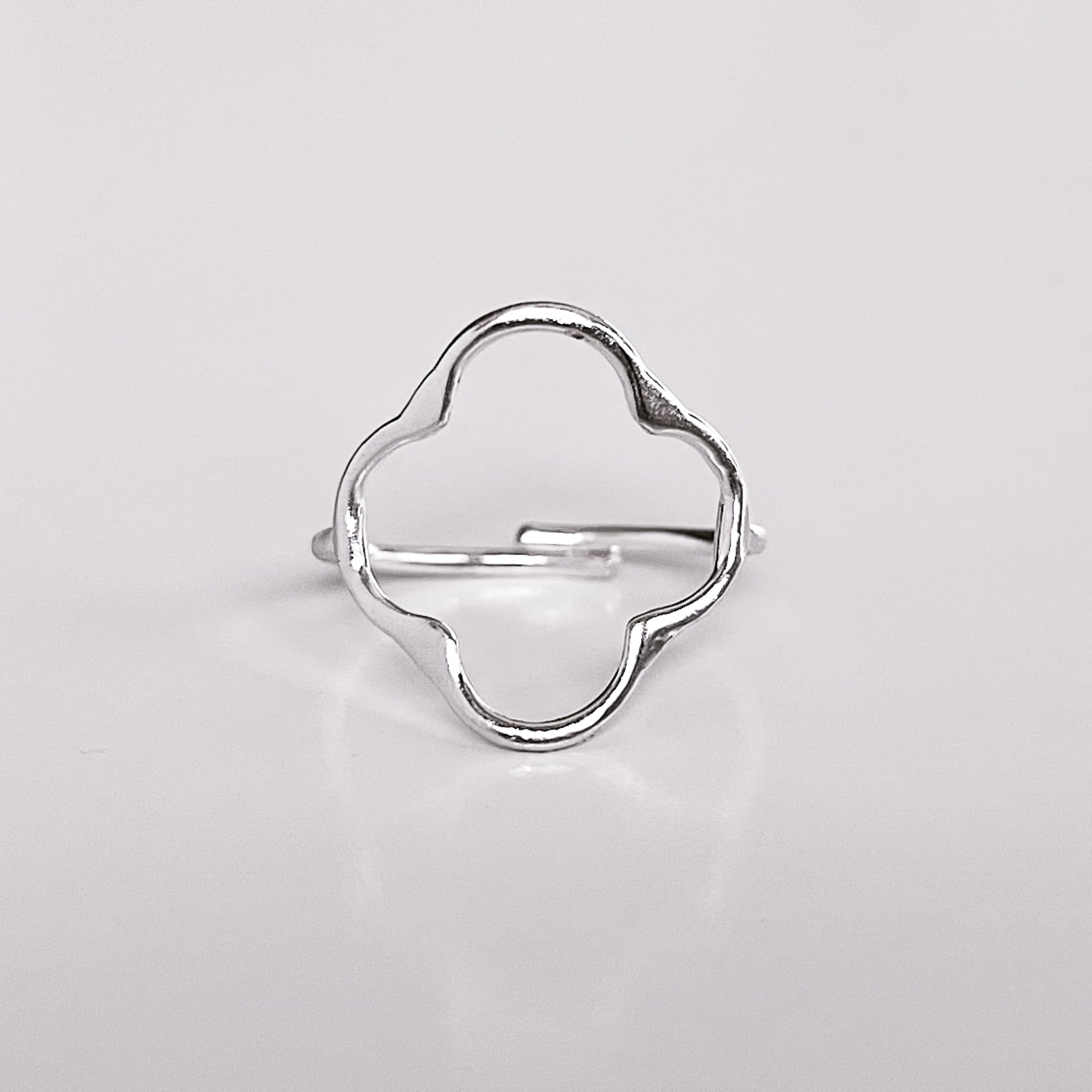 Silver Clover Ring, original closeup image